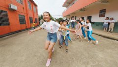 澳门银河赌场_澳门银河网址_澳门银河网站_江苏大学的14名大学生志愿者从江苏